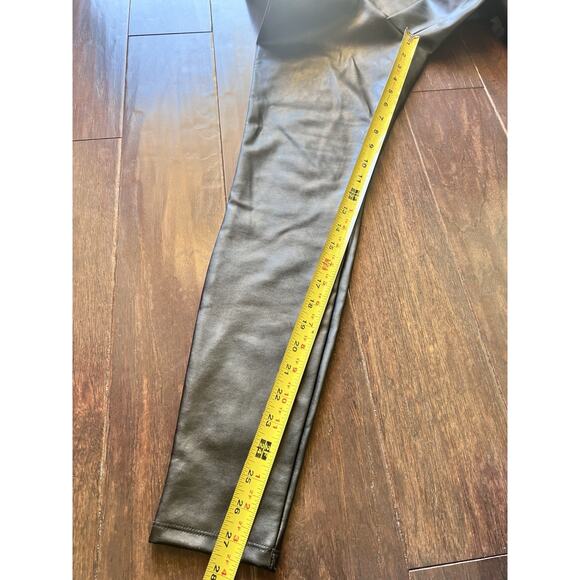Express Women’s Black Faux Leather Legging Pants Holiday Fashion Sz S NWTs - Picture 4 of 7